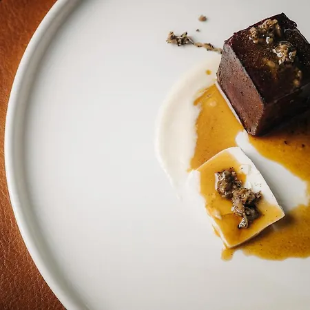 La Dama Del Porto Laveno-Mombello