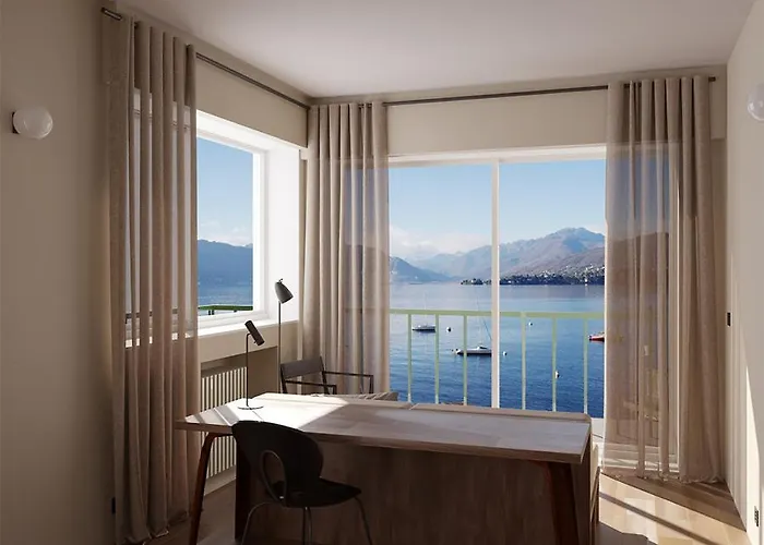 La Dama Del Porto فندق لافينو-مومبيلو