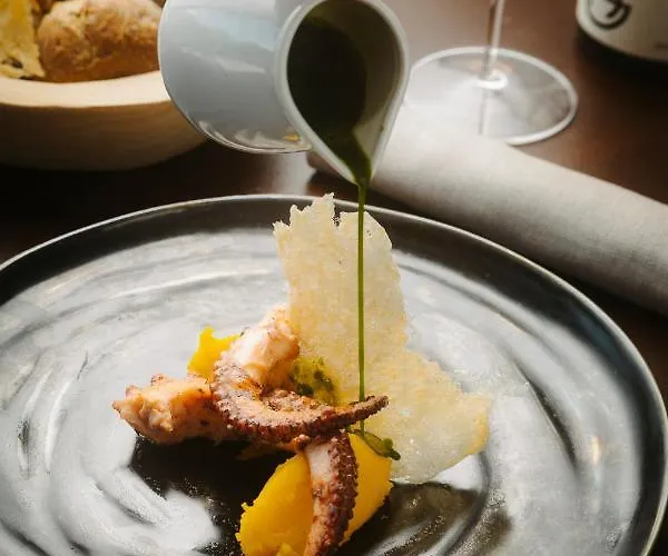 La Dama Del Porto * لافينو-مومبيلو