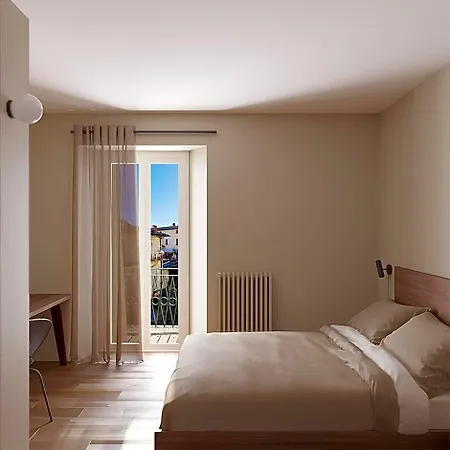 מלון La Dama Del Porto *