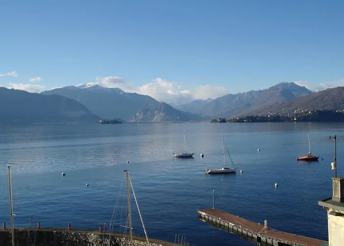 Hotel La Dama Del Porto Laveno-Mombello