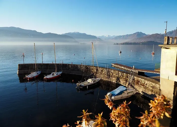 La Dama Del Porto Laveno-Mombello