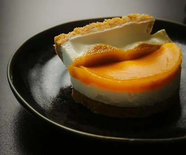 La Dama Del Porto Laveno-Mombello